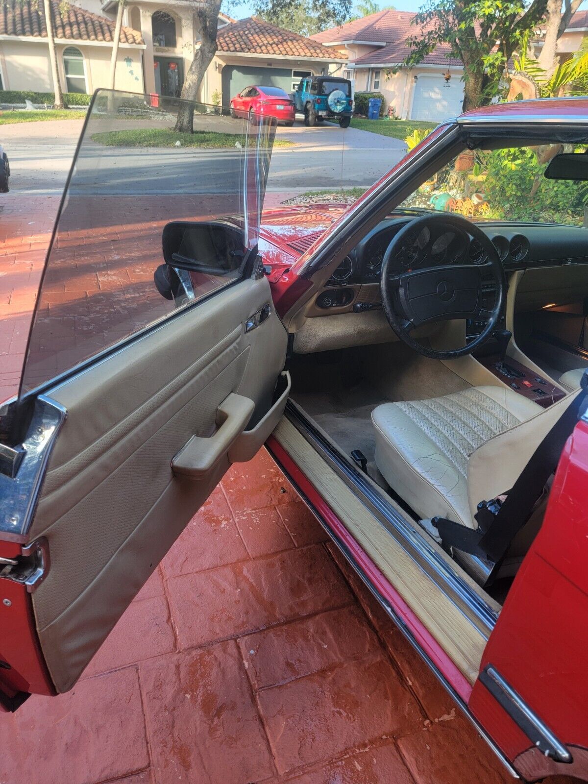 Mercedes-Benz-SL-Class-Cabriolet-1989-Red-Tan-225308-10