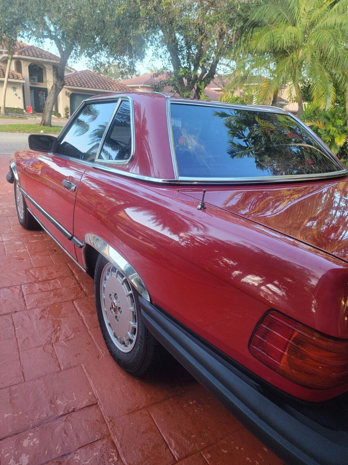 Mercedes-Benz-SL-Class-Cabriolet-1989-Red-Tan-225308-6