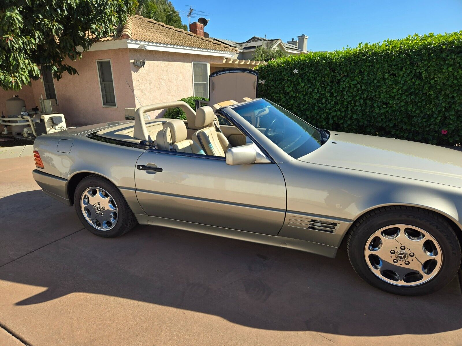 Mercedes-Benz-SL-Class-Cabriolet-1995-Smoke-Silver-Tan-104607-19