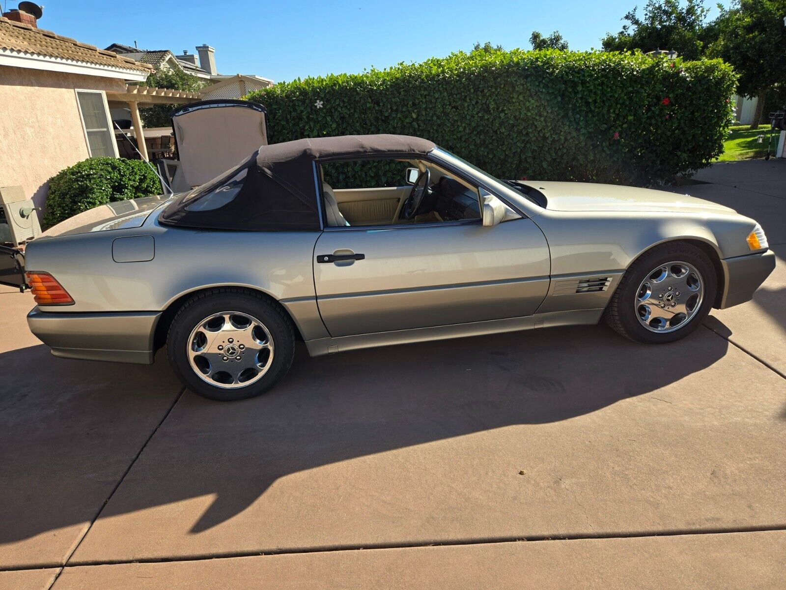 Mercedes-Benz-SL-Class-Cabriolet-1995-Smoke-Silver-Tan-104607-25