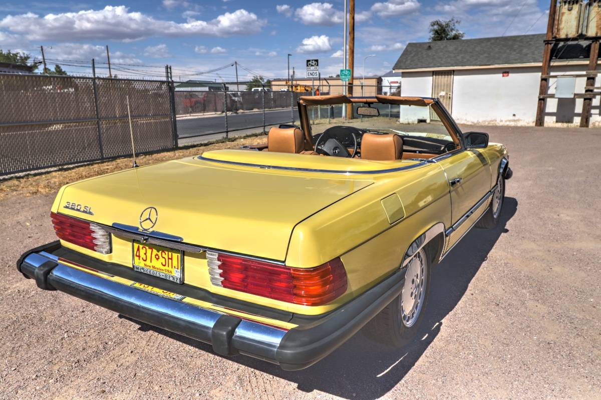 Mercedes-benz-380-sl-1981-yellow-151368-5