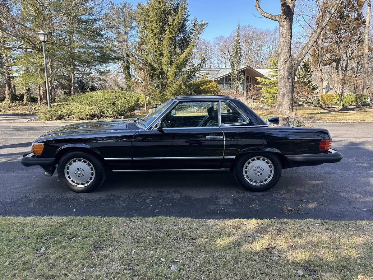 Mercedes-benz-560sl-1987-black-158005-2