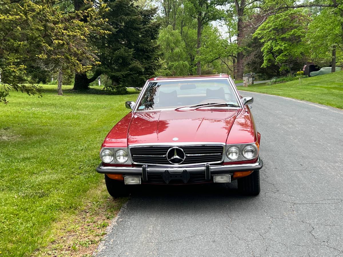 Mercedes-benz-Benz-1973-180246