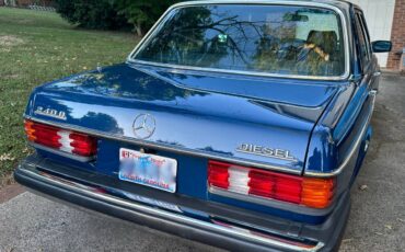 Mercedes-benz-Benz-240d-diesel-1983-166245-4