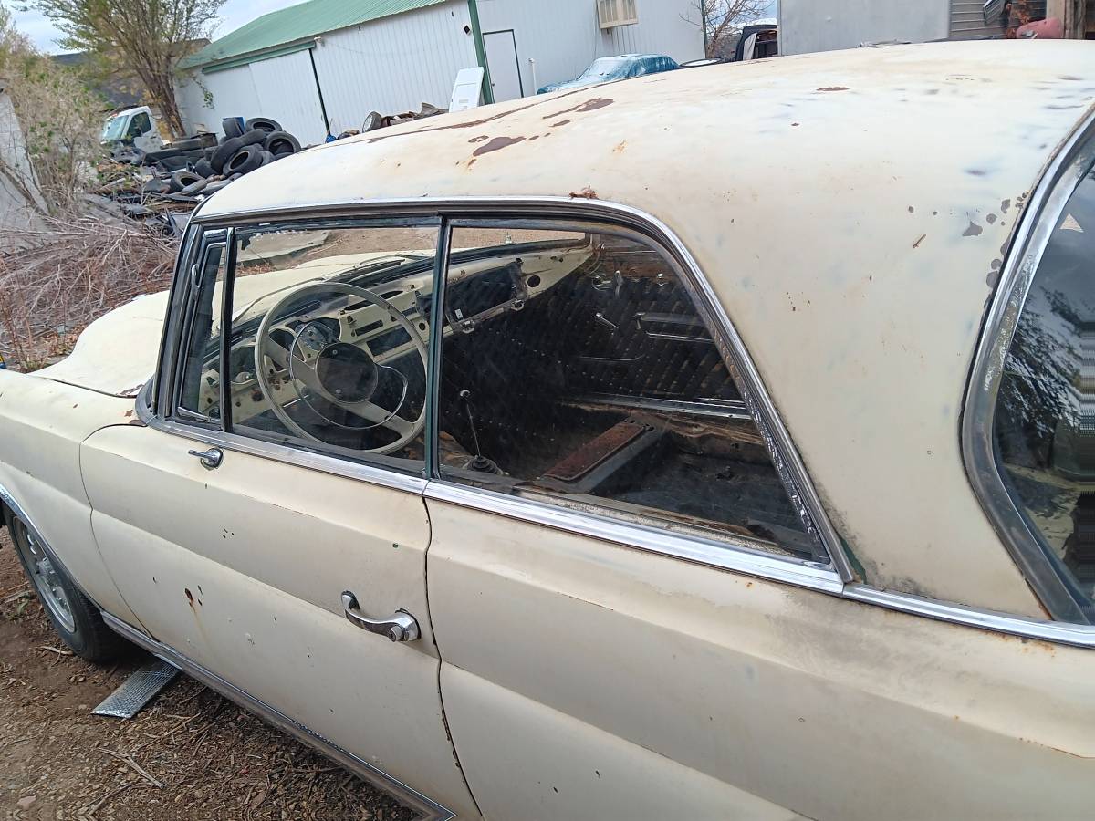 Mercedes-benz-Benz-250se-coupe-1967-white-58665-8