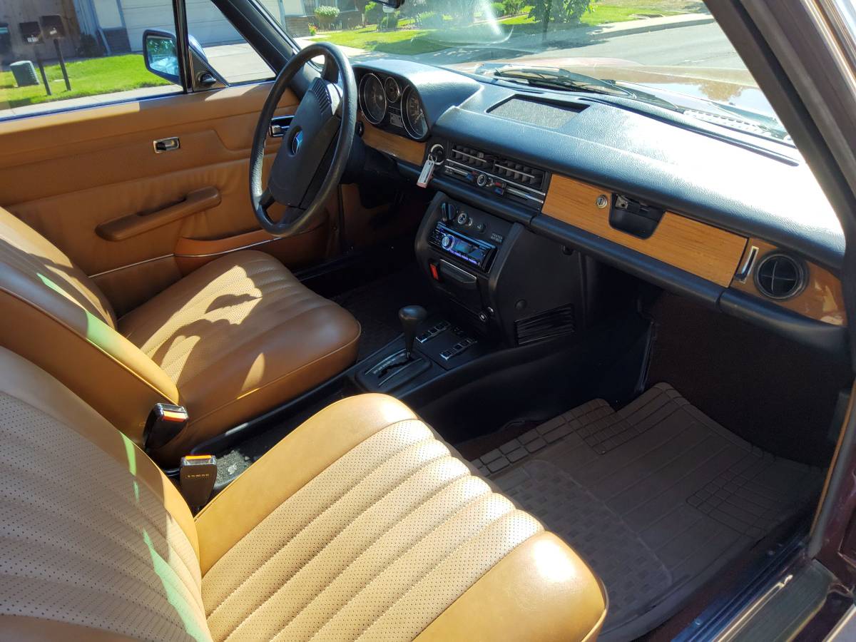 Mercedes-benz-Benz-280c-1975-brown-135540-12