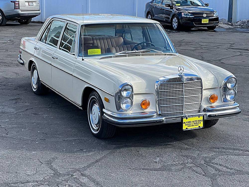 Mercedes-benz-Benz-280class-1973-custom-101190-1