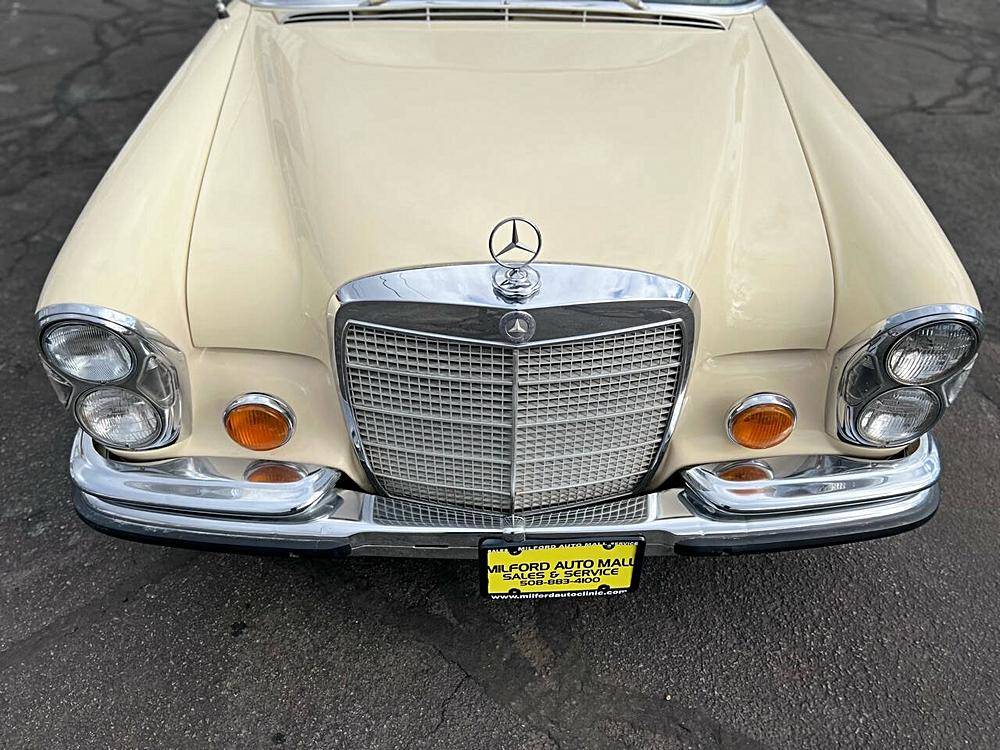 Mercedes-benz-Benz-280class-1973-custom-101190-12