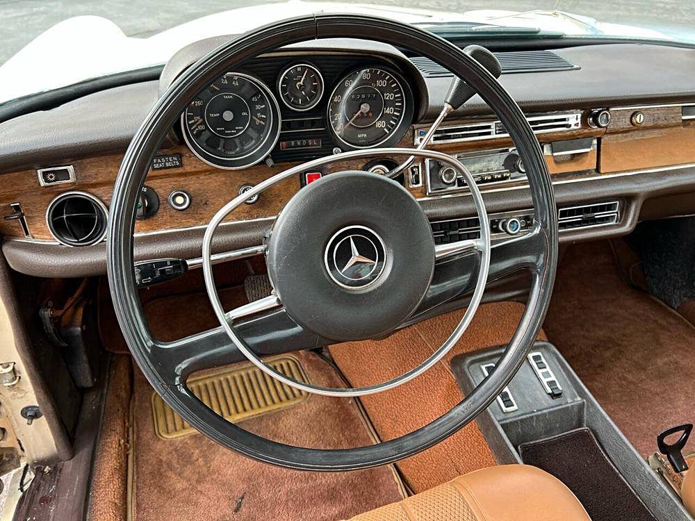 Mercedes-benz-Benz-280class-1973-custom-101190-17