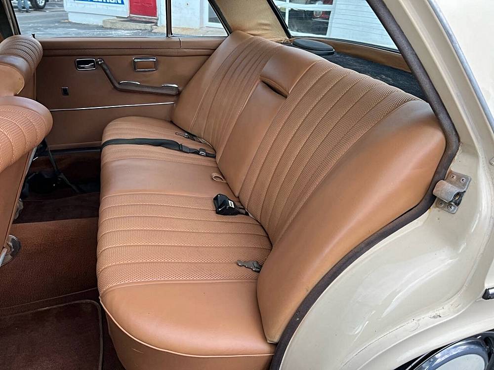 Mercedes-benz-Benz-280class-1973-custom-101190-19