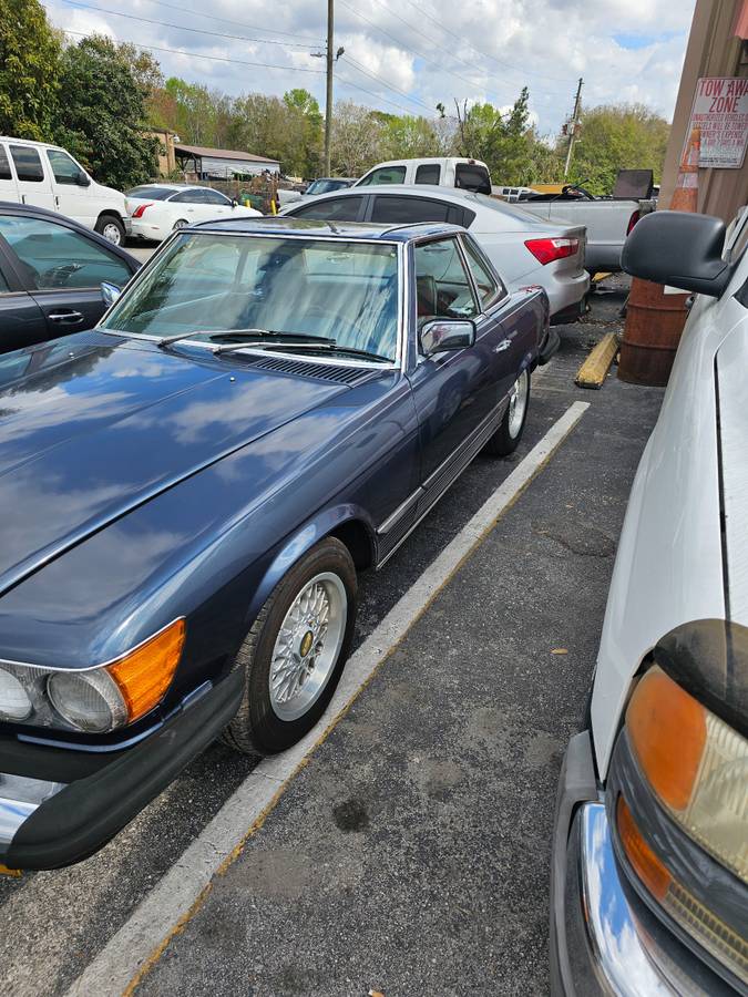 Mercedes-benz-Benz-380sl-1981-160958-1