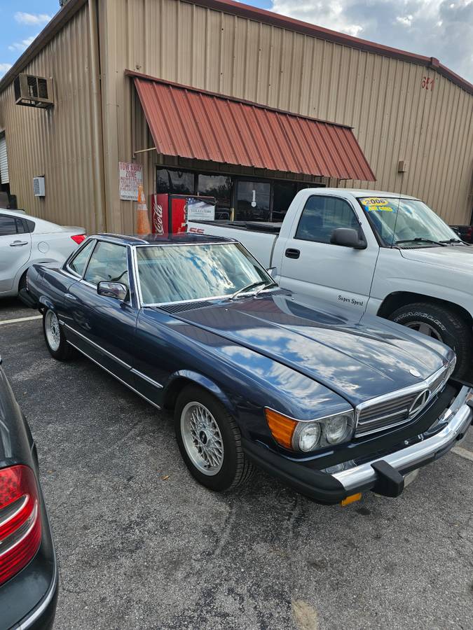 Mercedes-benz-Benz-380sl-1981-160958-2