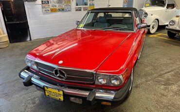 Mercedes-benz-Benz-560class-1986-red-174864-1