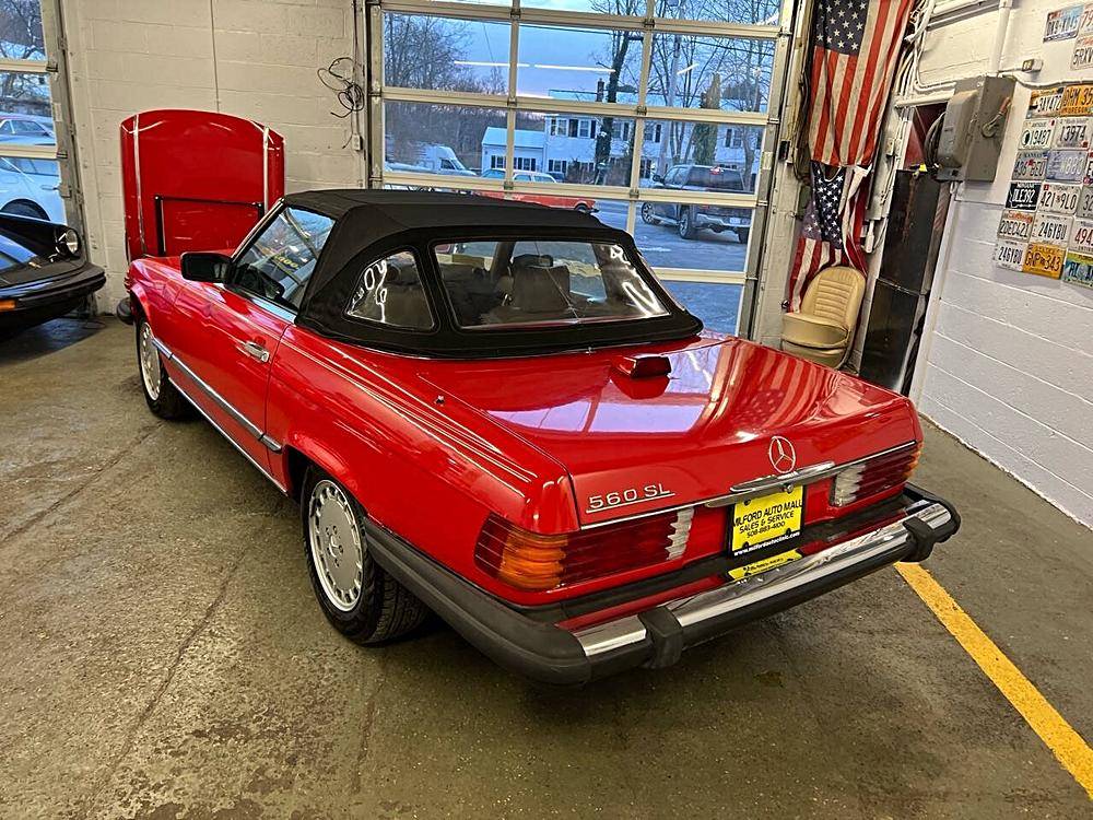 Mercedes-benz-Benz-560class-1986-red-174864-3