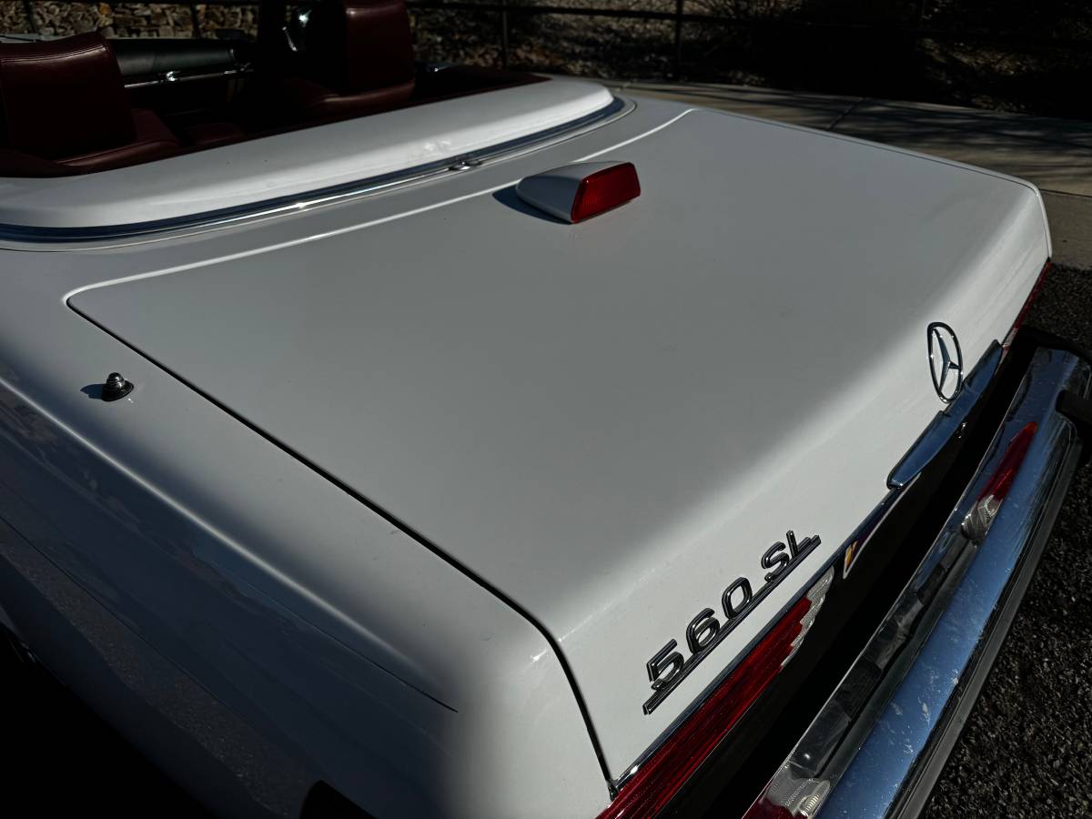 Mercedes-benz-Benz-560sl-1987-white-135989-6