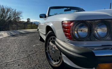 Mercedes-benz-Benz-560sl-1987-white-135989-7