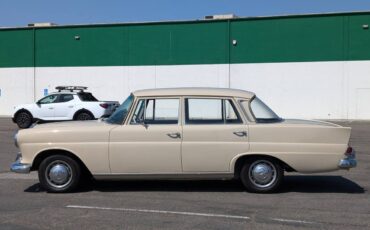 Mercedes-benz-benz-200-classic-4d-se-1966-51581-3