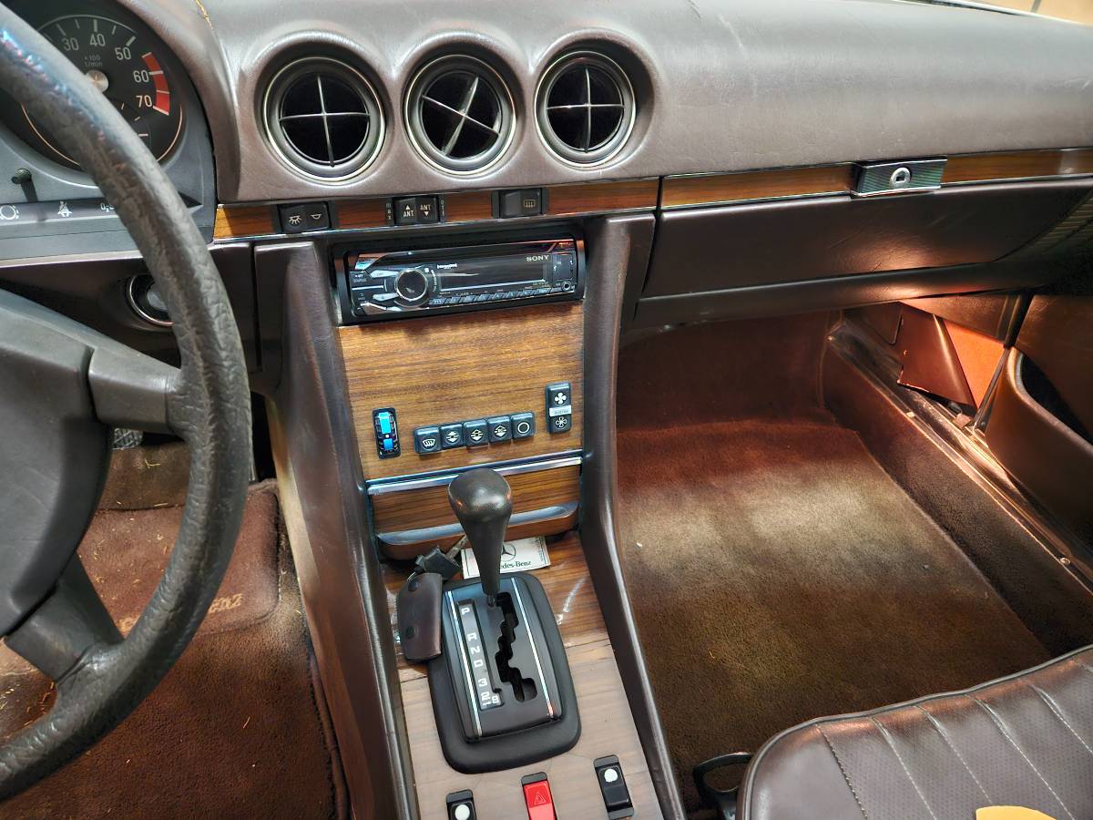 Mercedes-benz-benz-380-380sl-1983-brown-253881-15