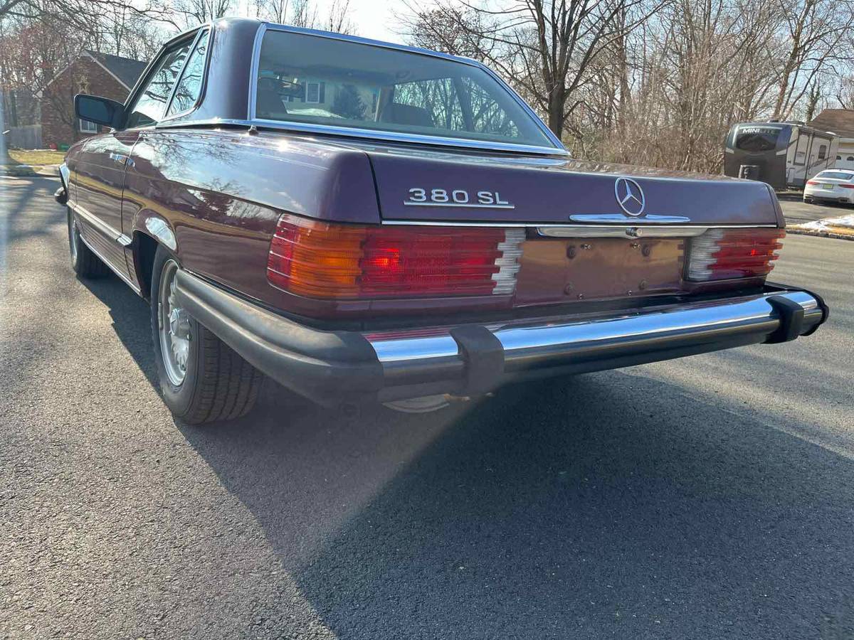 Mercedes-benz-benz-380-380sl-1985-180636-4