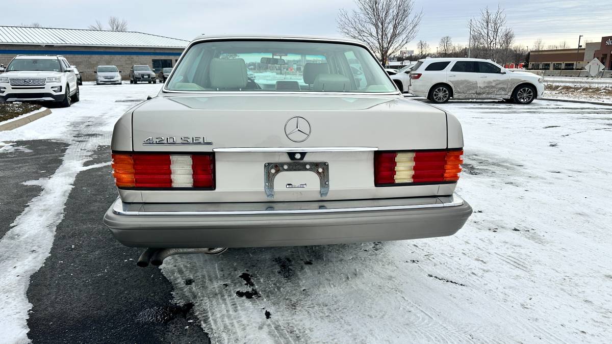 Mercedes-benz-benz-420-1991-143975-6