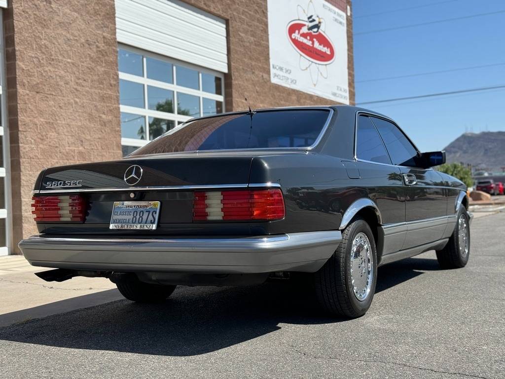 Mercedes-benz-benz-560-class-1987-black-328016-3