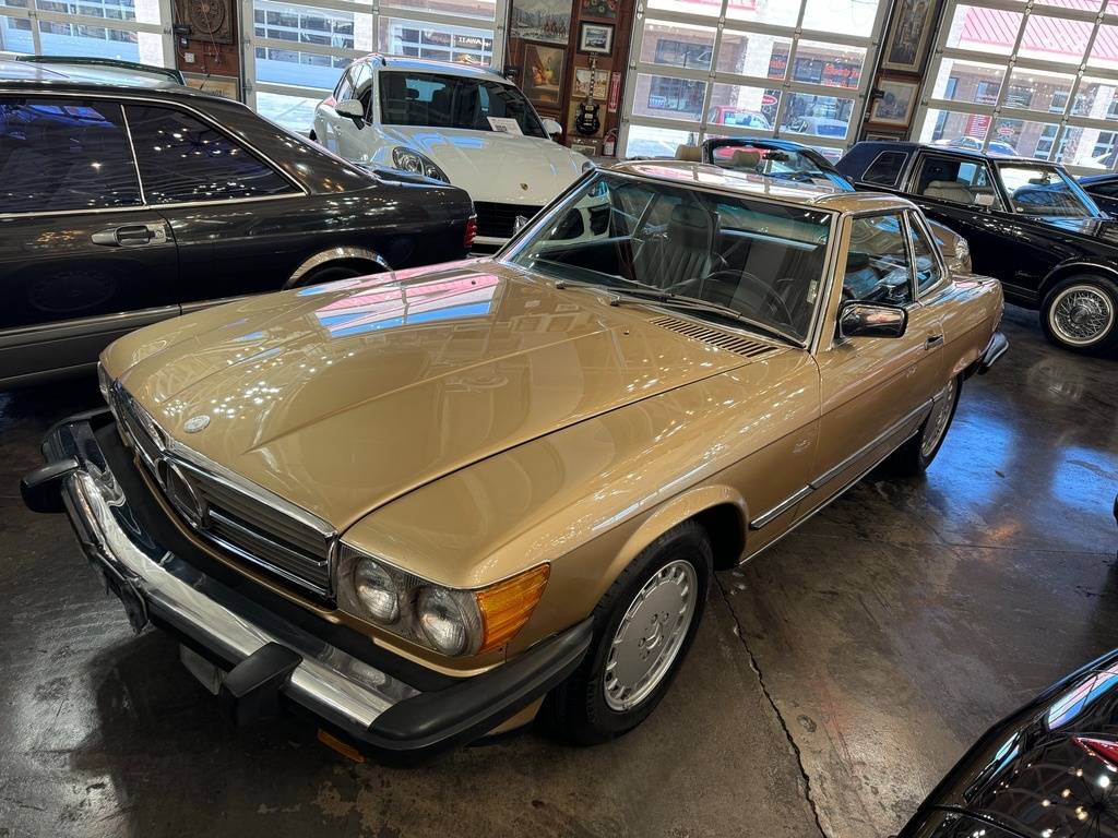 Mercedes-benz-benz-560-class-1987-yellow-259640-2