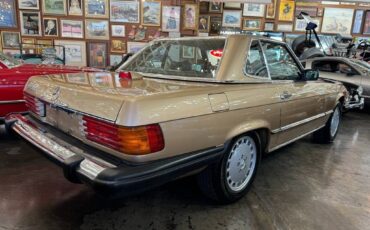 Mercedes-benz-benz-560-class-1987-yellow-259640-5