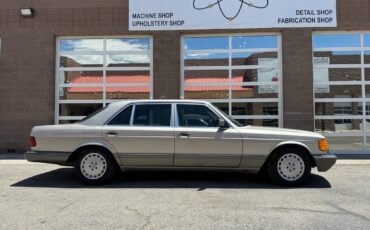 Mercedes-benz-benz-560-class-1988-yellow-138217