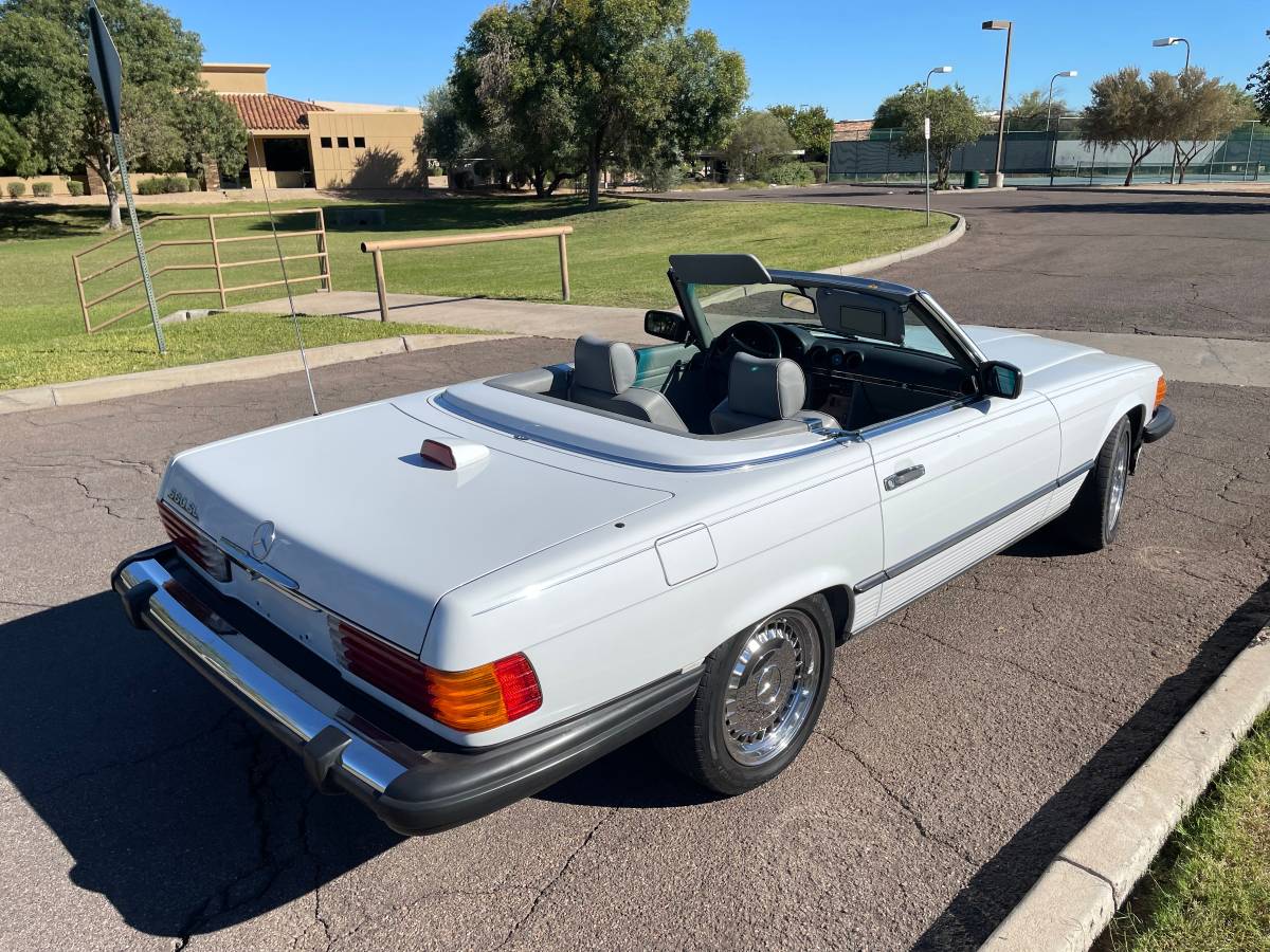 Mercedes-benz-benz-560-sl-1986-173809-8