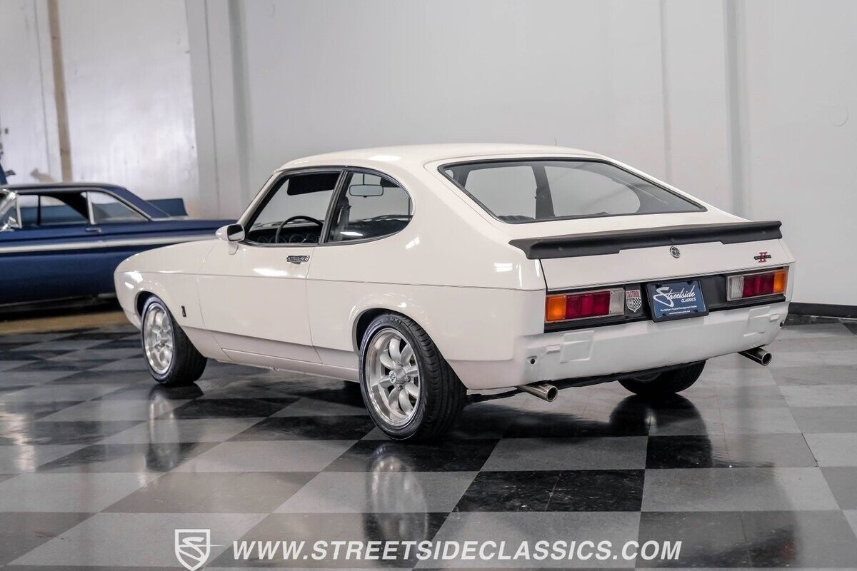 Mercury-Capri-Coupe-1976-White-Black-139107-8