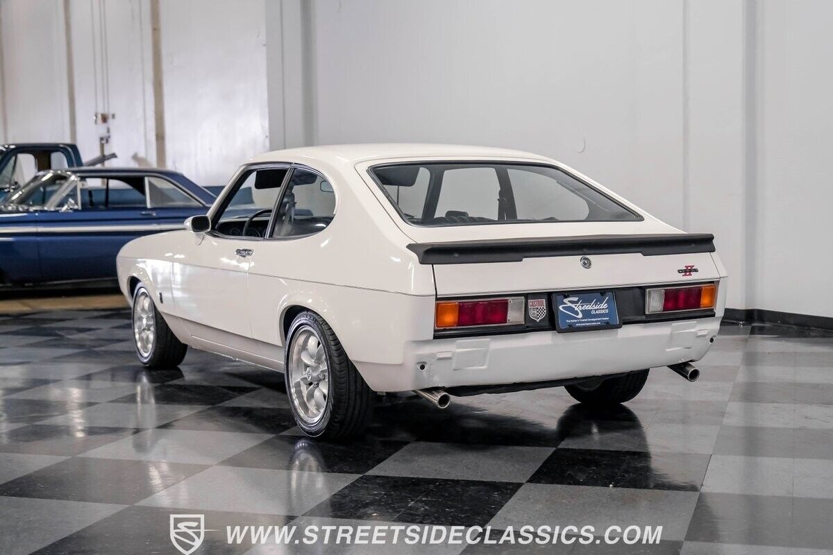 Mercury-Capri-Coupe-1976-White-Black-139107-9