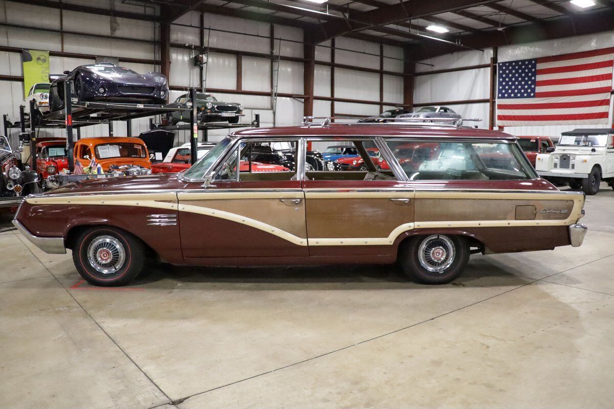 Mercury-Colony-Park-Berline-1964-Maroon-Metallic-Tan-133436-3