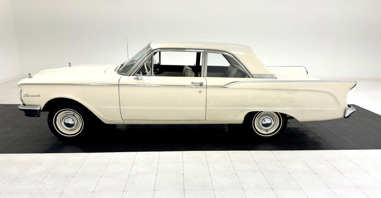 Mercury-Comet-1960-White-Black-111351-1