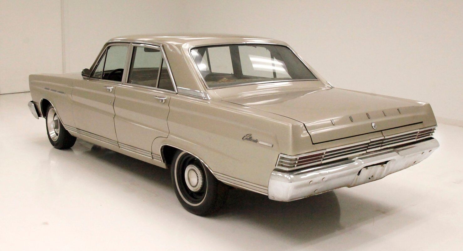 Mercury-Comet-Berline-1965-Light-Beige-Metallic-Palomino-8029-2