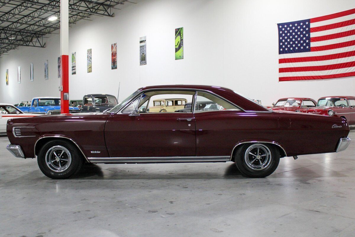 Mercury-Comet-Coupe-1967-Maroon-Metallic-White-9859-1