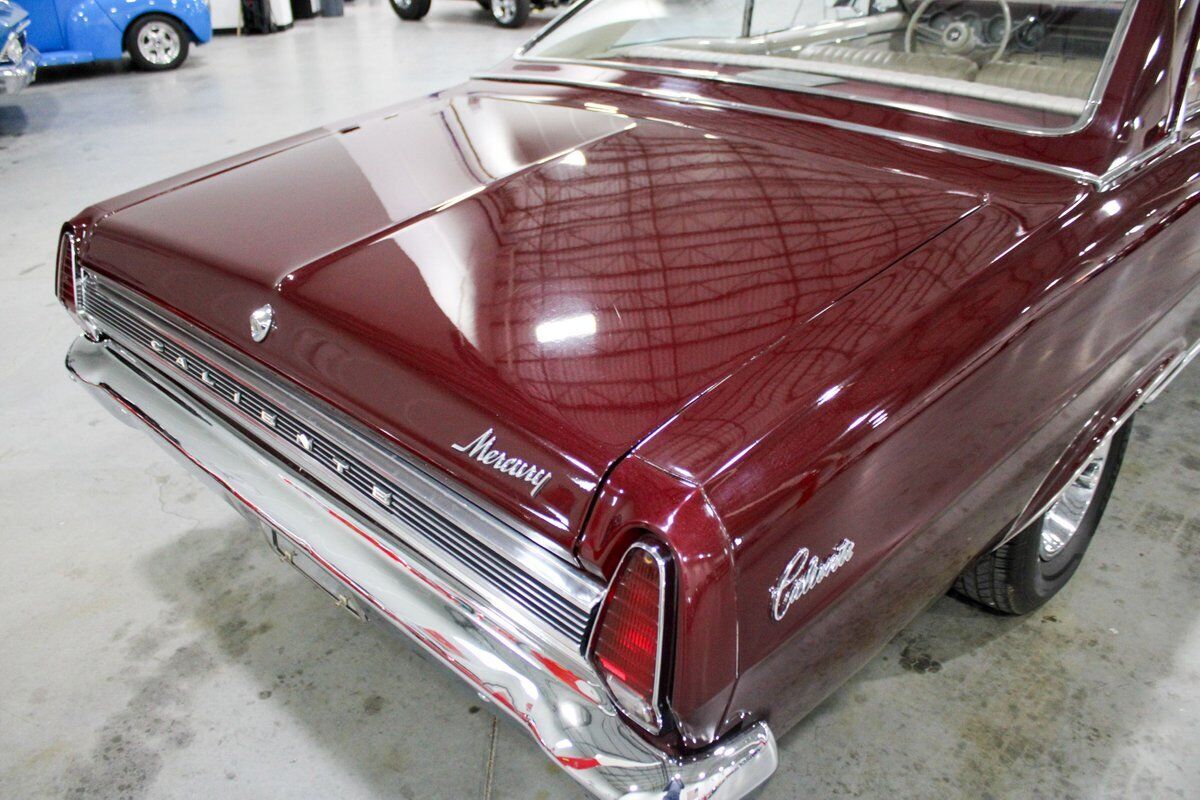 Mercury-Comet-Coupe-1967-Maroon-Metallic-White-9859-11