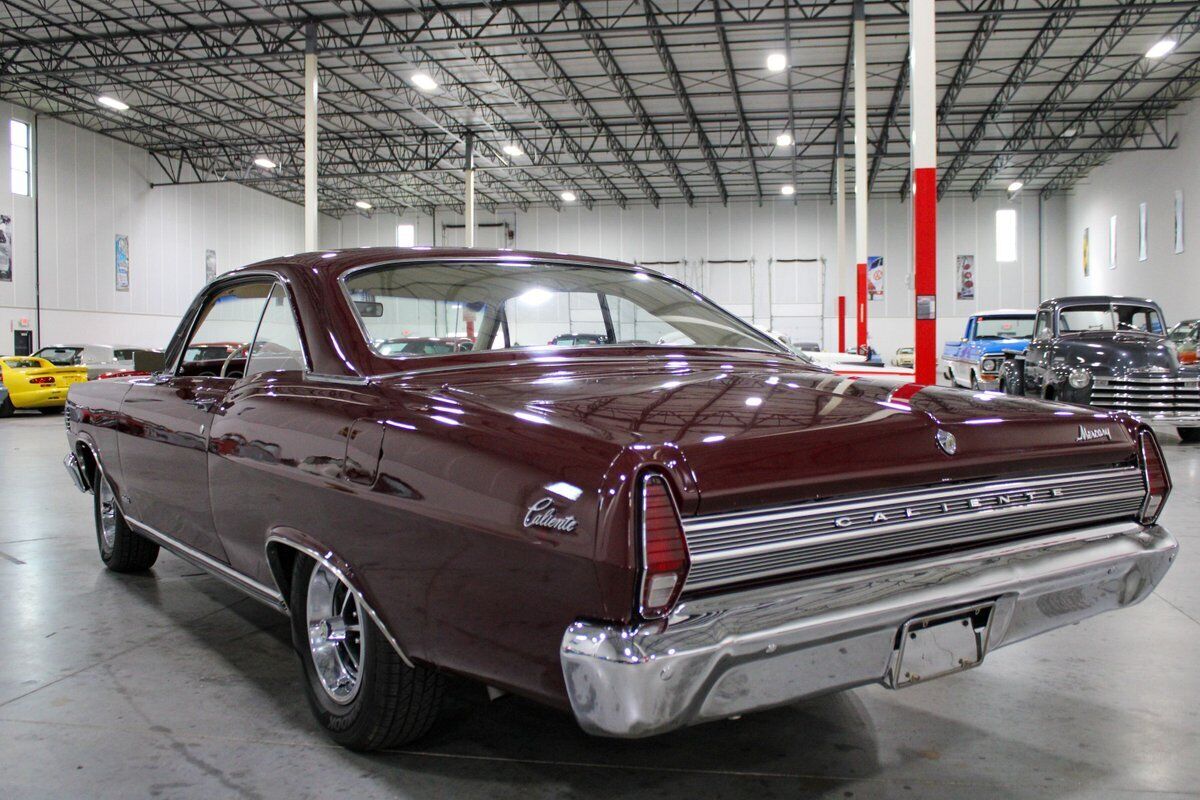 Mercury-Comet-Coupe-1967-Maroon-Metallic-White-9859-2