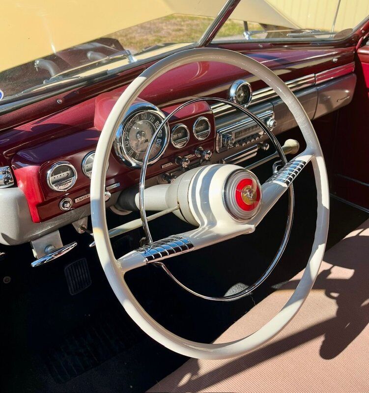 Mercury-Convertible-1949-Cream-White-65502-15