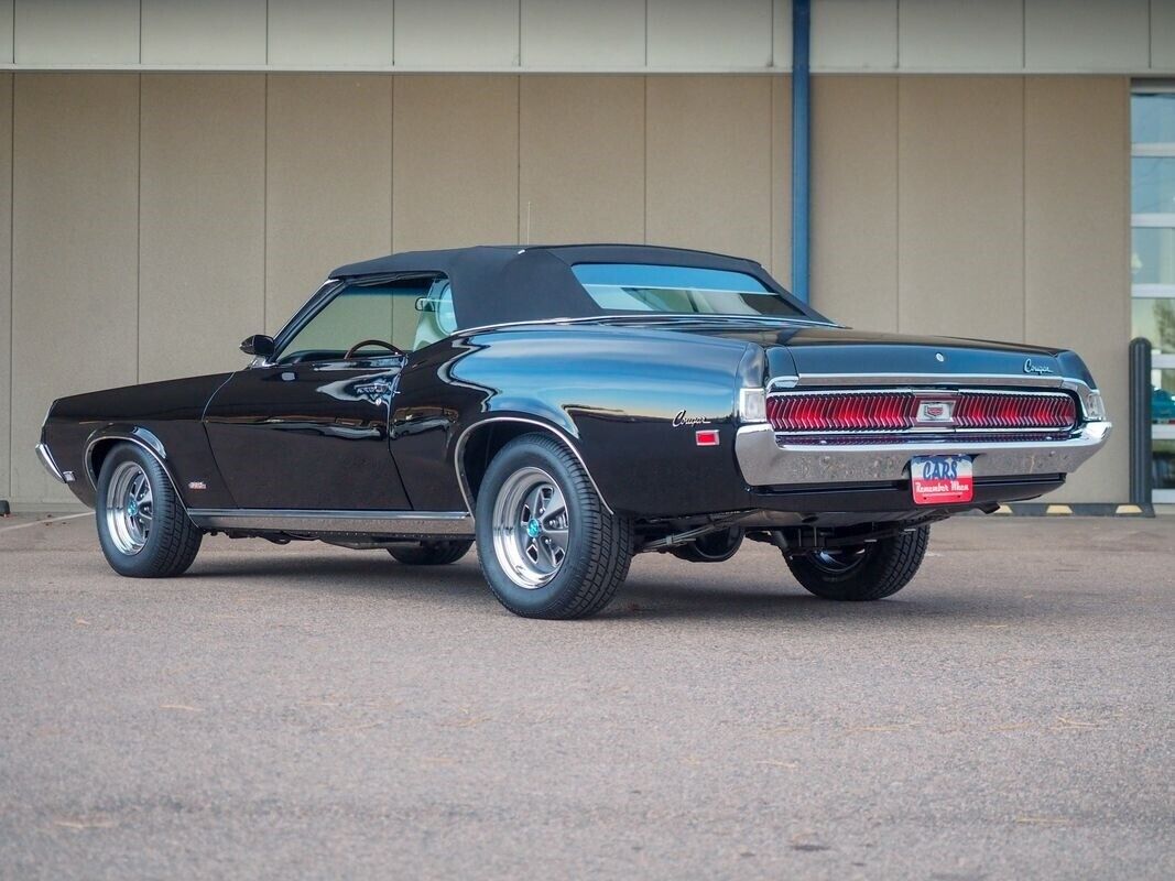 Mercury-Cougar-1969-Black-Black-9693-7