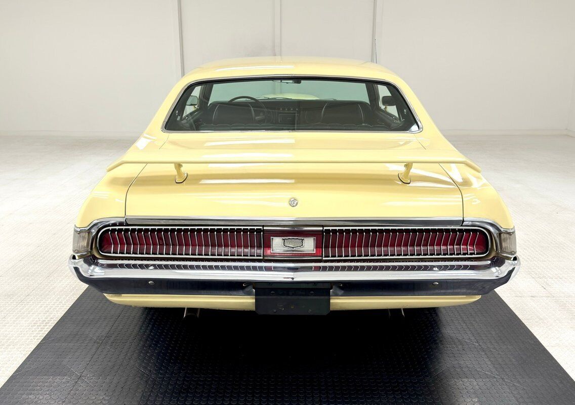 Mercury-Cougar-1969-Yellow-Black-135-3