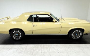 Mercury-Cougar-1969-Yellow-Black-135-5