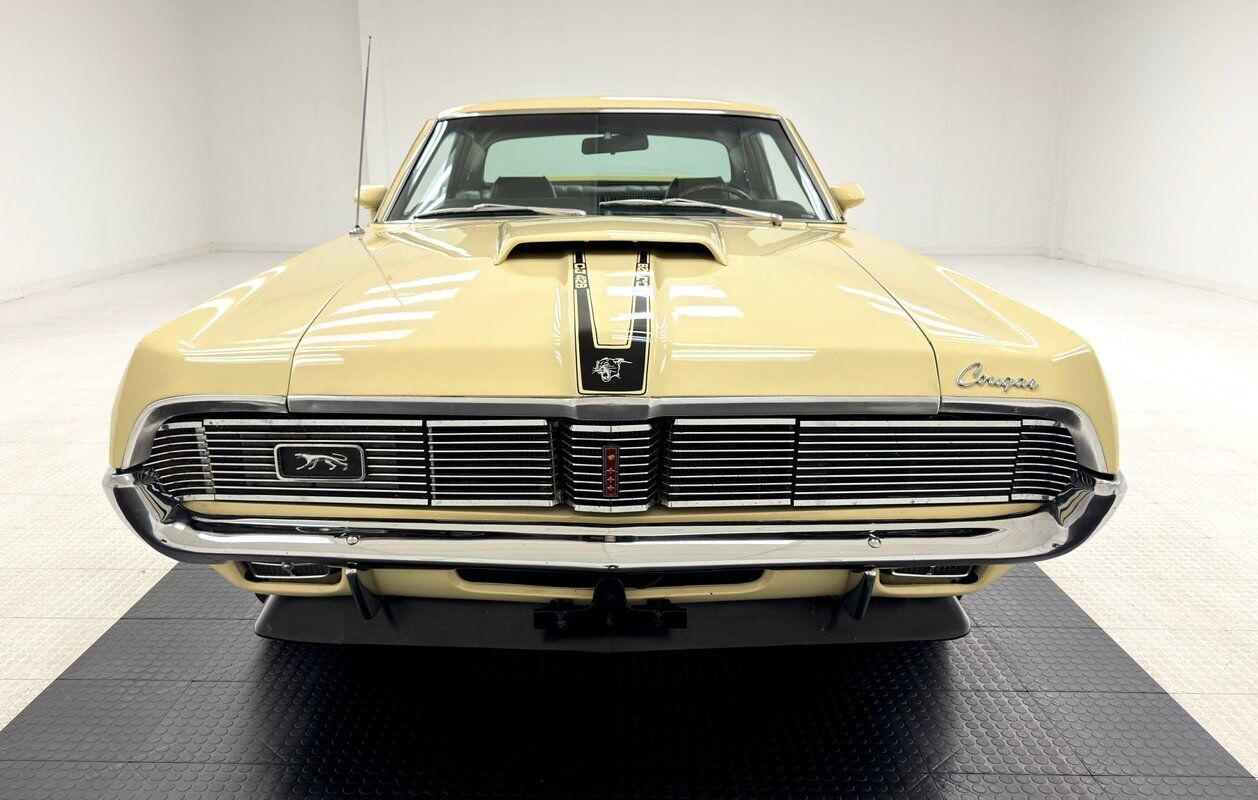 Mercury-Cougar-1969-Yellow-Black-135-7