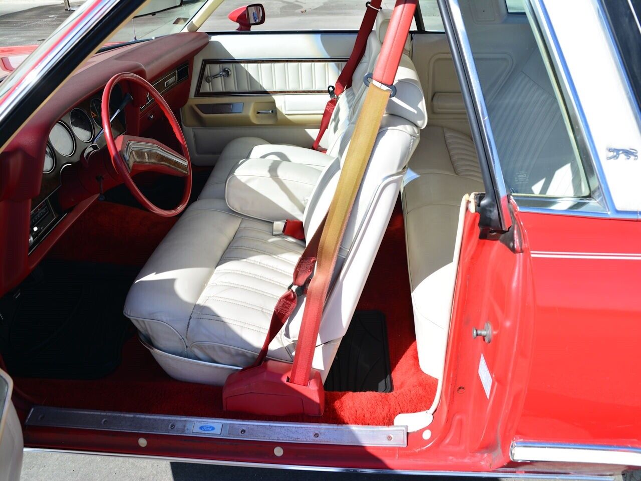 Mercury-Cougar-1978-Red-White-138865-9