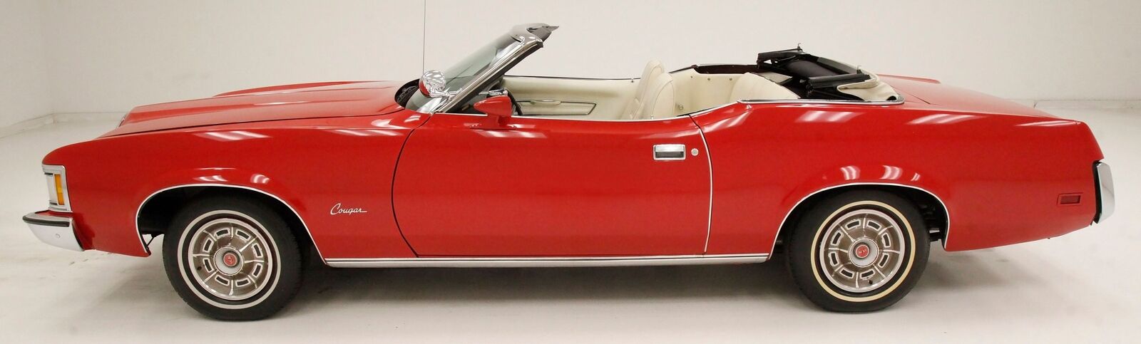 Mercury-Cougar-Cabriolet-1973-Red-White-132185-2