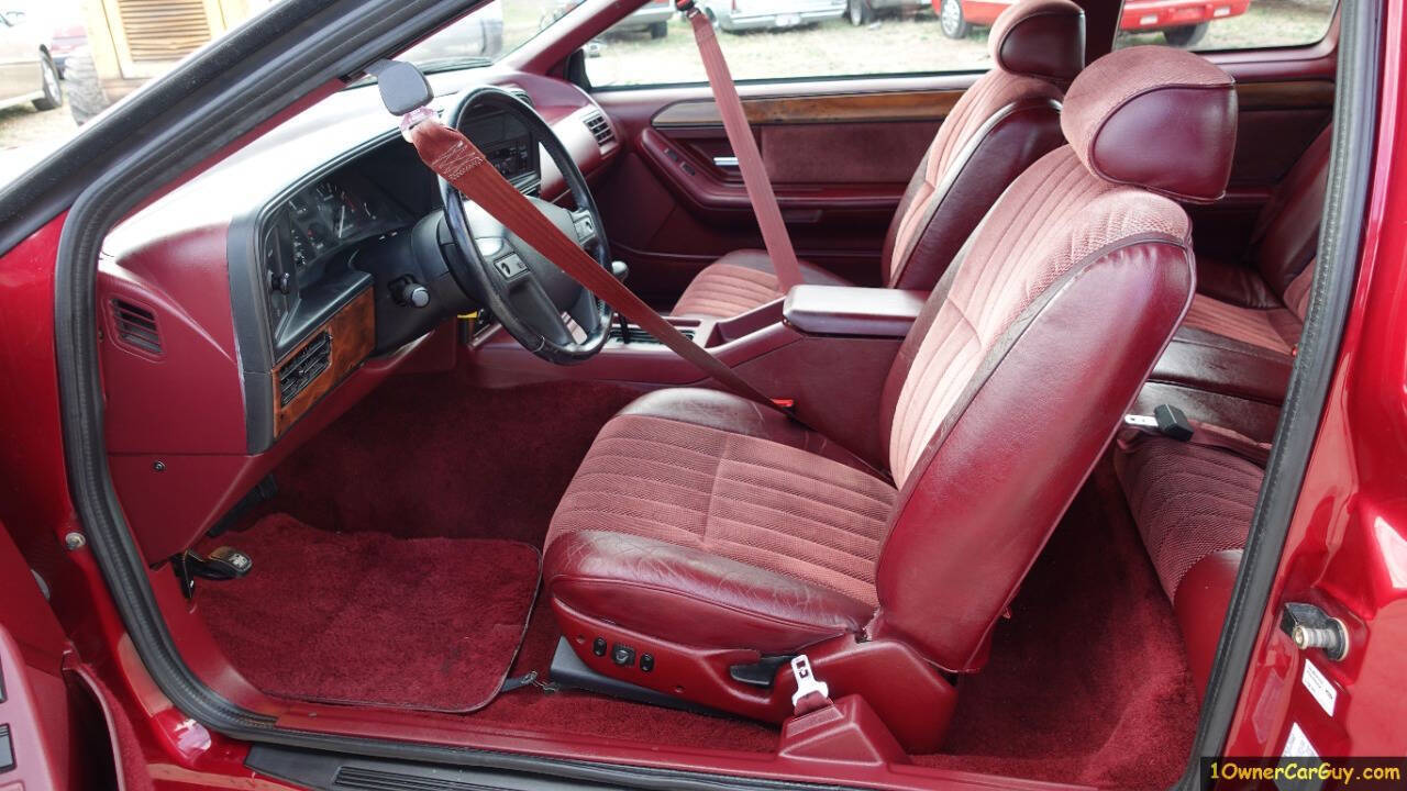 Mercury-Cougar-Coupe-1992-Maroon-Maroon-99128-1