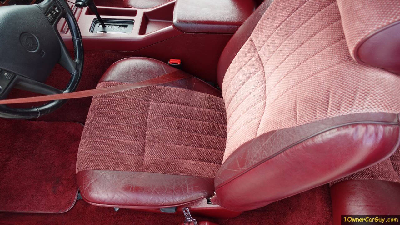 Mercury-Cougar-Coupe-1992-Maroon-Maroon-99128-39