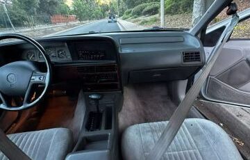 Mercury-Cougar-Coupe-1992-Silver-Gray-147437-19