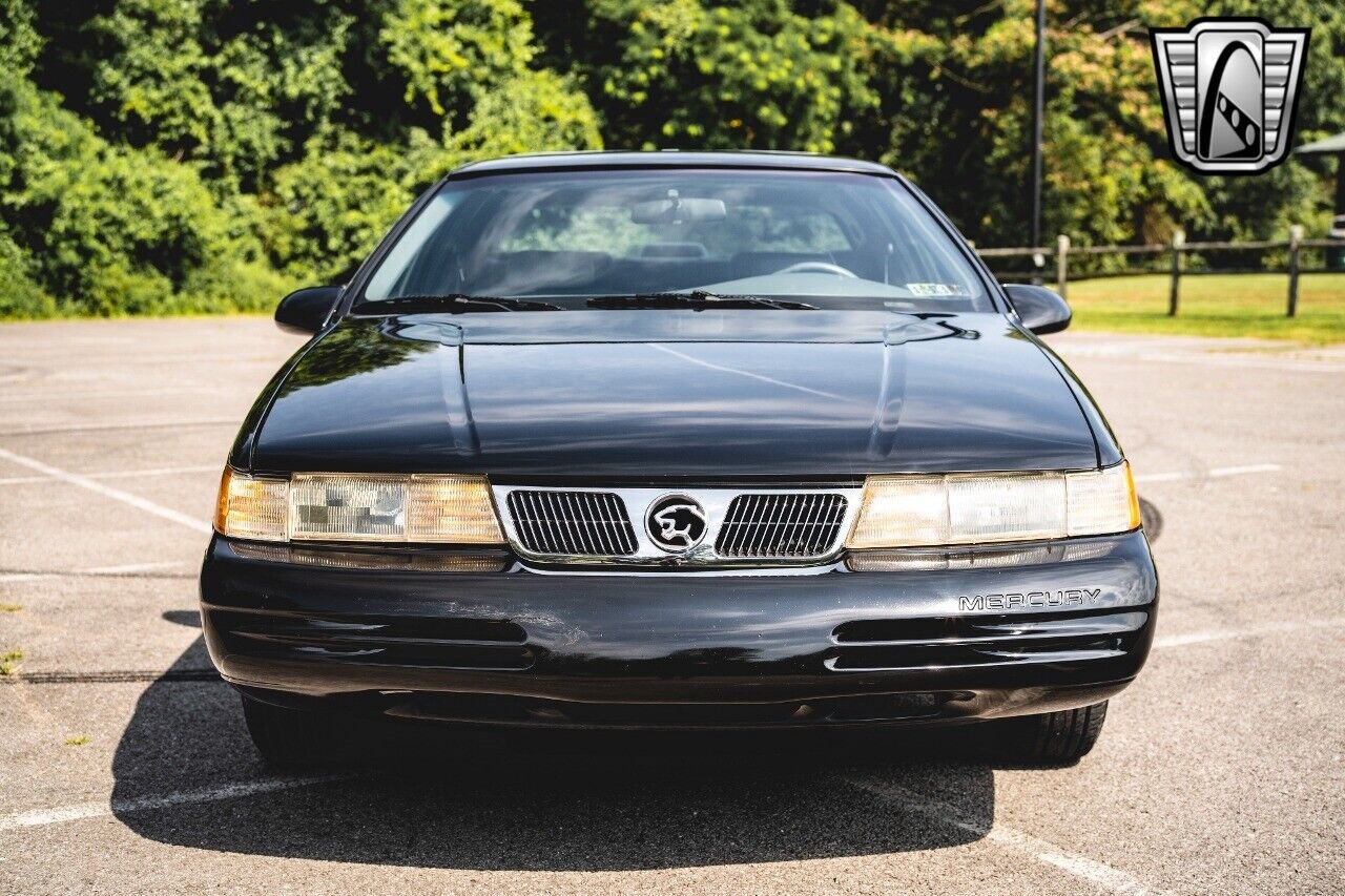 Mercury-Cougar-Coupe-1995-Black-Gray-72681-9