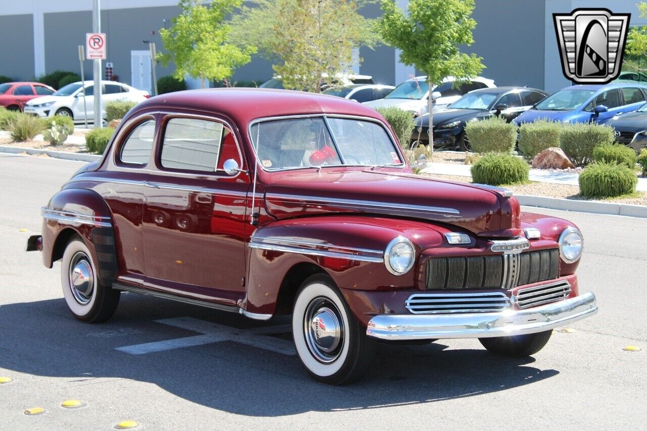 Mercury-Eight-Coupe-1946-Red-Beige-5636-10