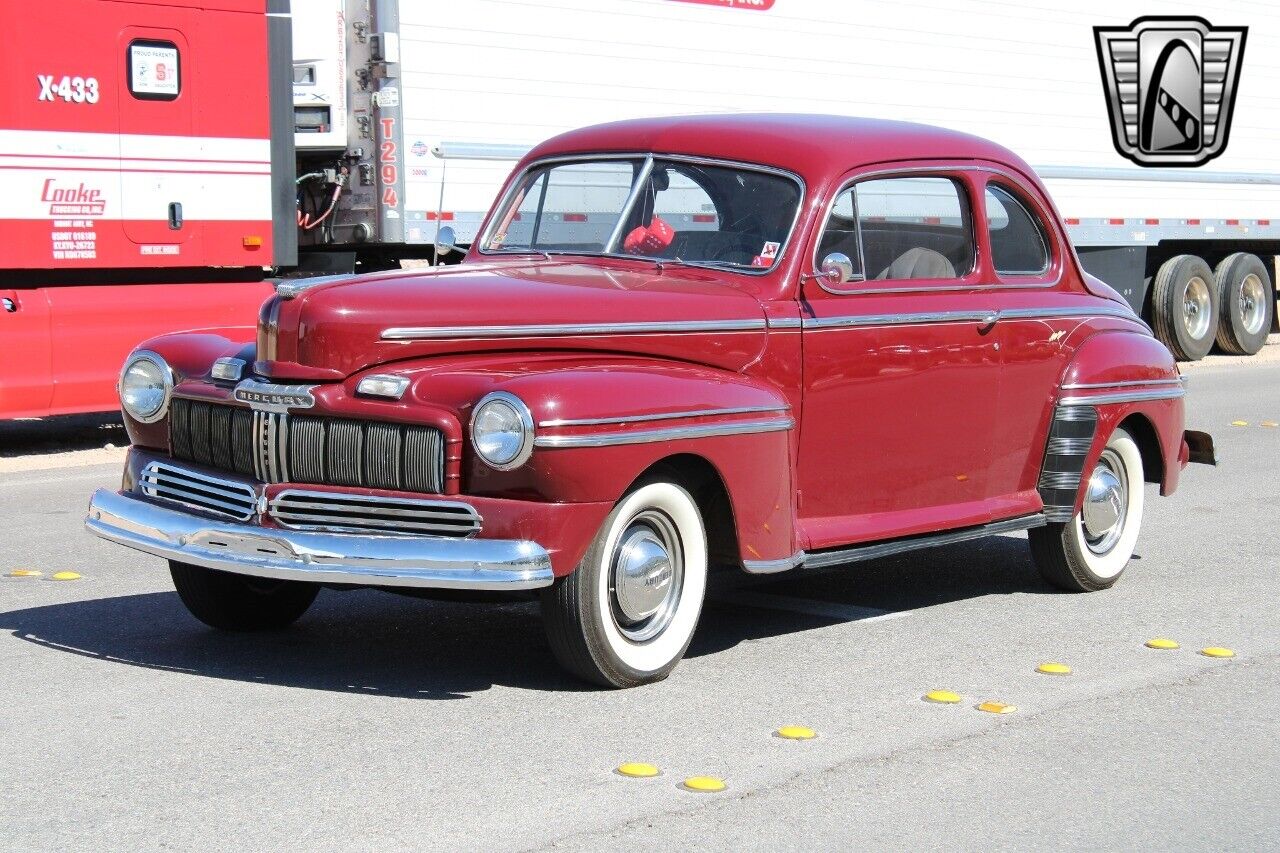 Mercury-Eight-Coupe-1946-Red-Beige-5636-11